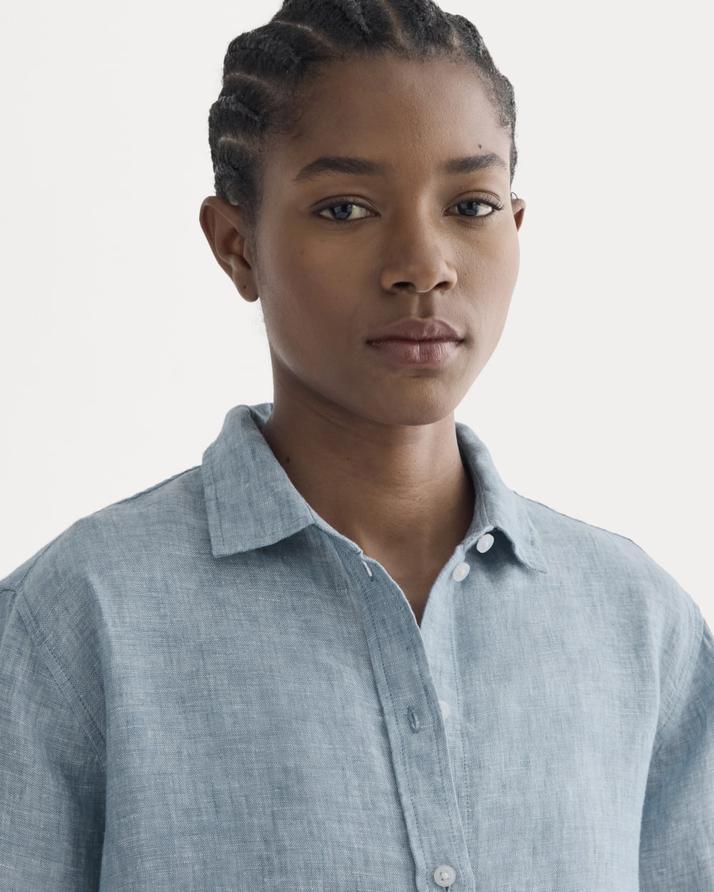 Den Obligatoriska Skjortan i Linne | Chambray