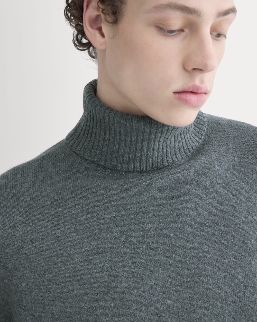 Luxe Merino Lätt Turtleneck | Hållbar mörkblå