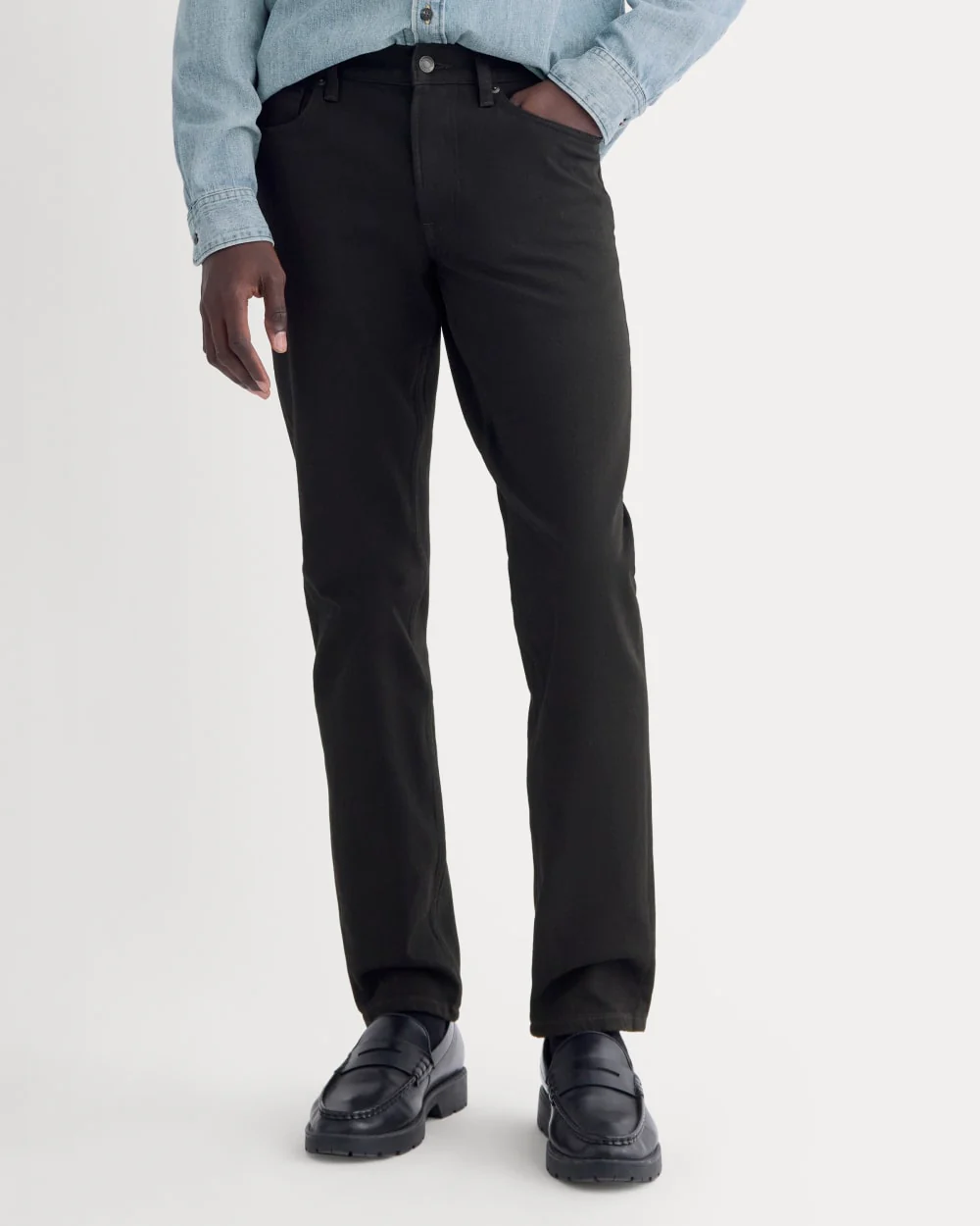 The Athletic 4-Way Stretch Organic Jean | Uniform | Svart